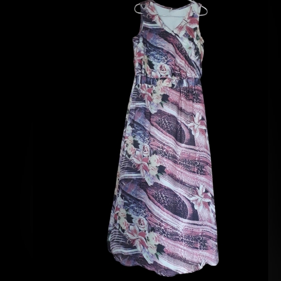 RIG Dresses & Skirts - Sleeve less maxi dress